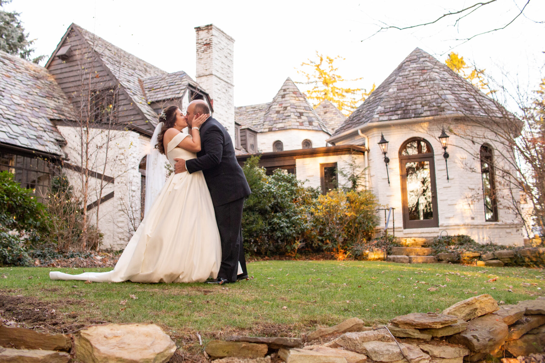 The Hyeholde restaurant wedding